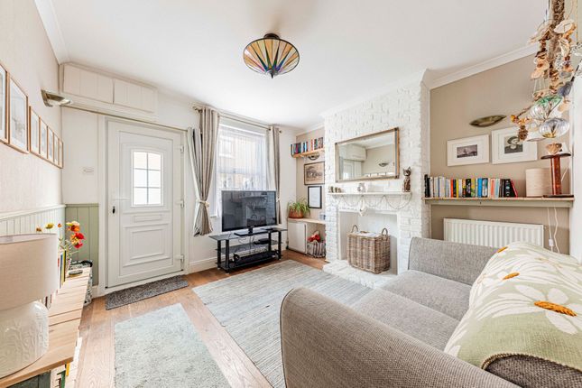 19 Russell Place, Faversham photo 4