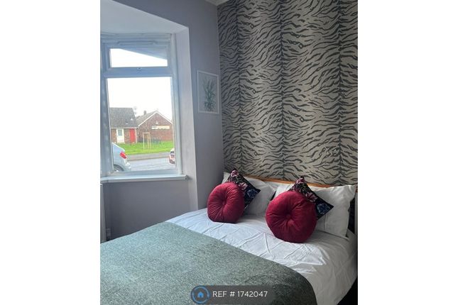 Room to rent in Watch House Lane, Doncaster