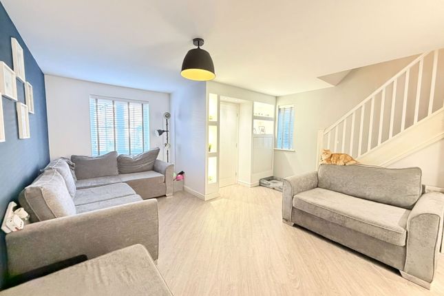 12, Hurstwood, Ashton-under-lyne photo 4