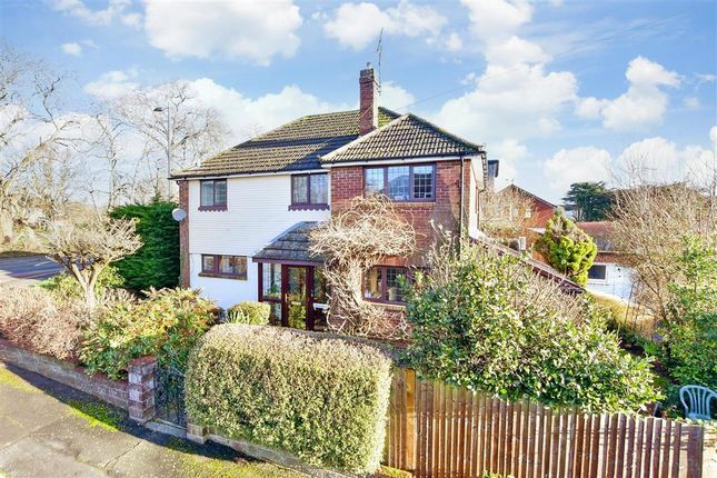 Thumbnail Detached house for sale in Orchard Close, Horndean, Waterlooville, Hampshire