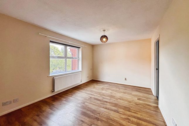 24, St. Laurence Way, Alcester photo 5