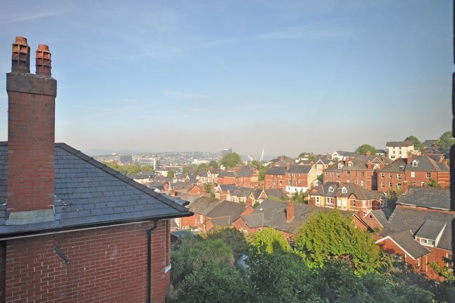 Flat 4 REAR, 41/43, Oakfield Road, Newport photo 3