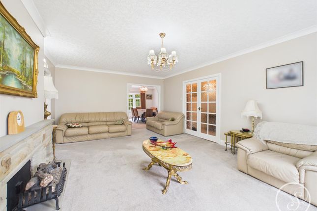 31, Sandmoor Green, Leeds photo 3