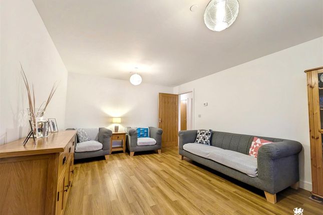 9, Llys Y Felin, Kidwelly photo 3