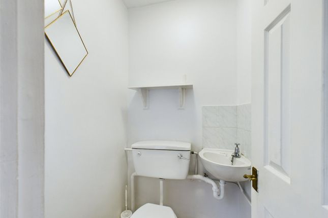 7, Lynstede, Essex photo 2