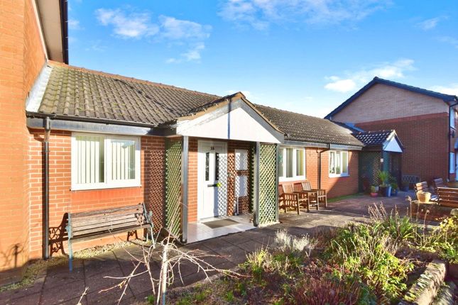 2-bed bungalow on 18, St. Albans Court, Rotherham, £160,000