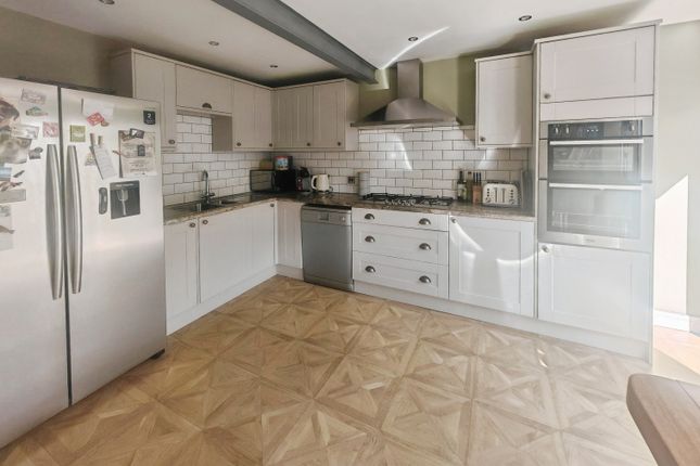 4, Mottram Drive, Nantwich photo 2