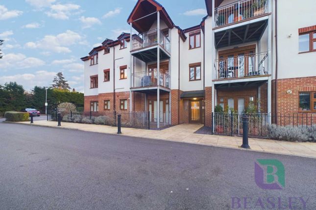 Thumbnail Flat for sale in Club Lane, Woburn Sands