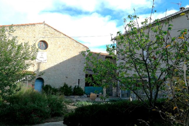 Town house for sale in Azille, Languedoc-Roussillon, 11700, France