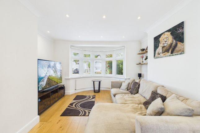 66 Birch Tree Avenue, West Wickham, Kent photo 4