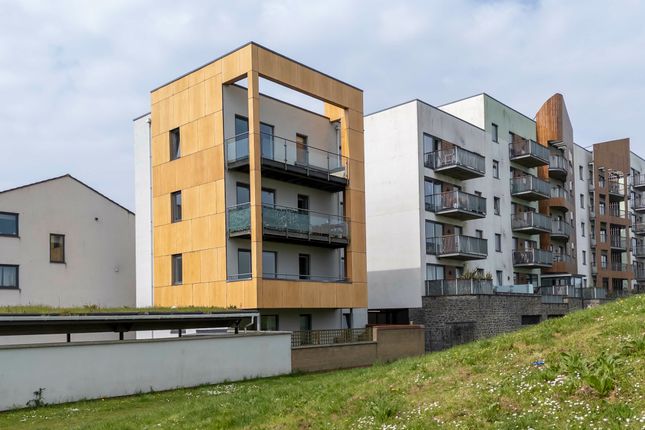 Thumbnail Flat for sale in Pennant Place, Portishead, Bristol