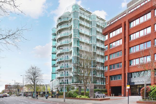 Thumbnail Flat for sale in Cavalier House, Ealing