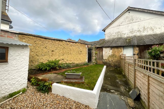 5, Corner Gardens, Bude photo 4