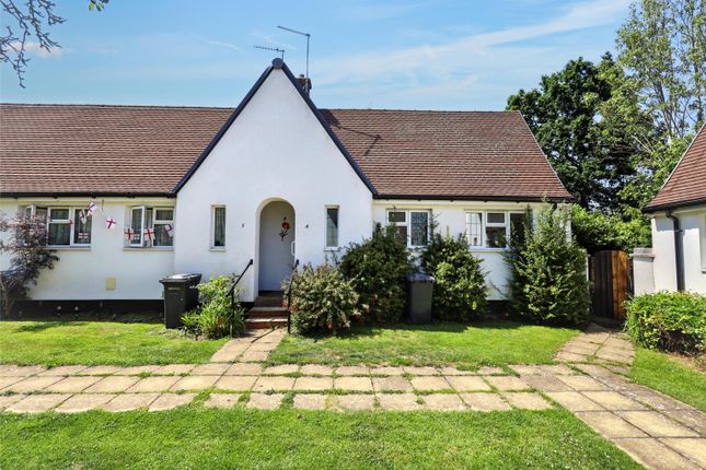 1-bed house on 4, Wyllyotts Close, Potters Bar, £85,000