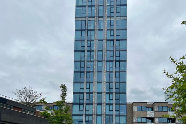 Highgate Hill, London photo 5