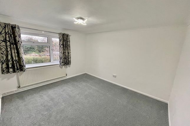 Flat to rent in Ailwine Road, Huntingdon