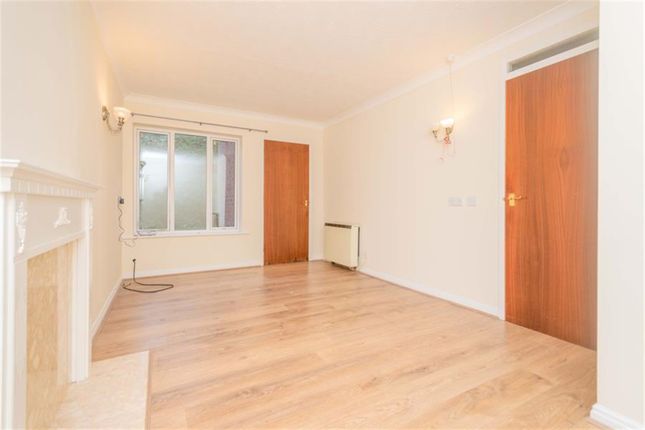 9, Redwood House, Church Road, Northenden photo 4