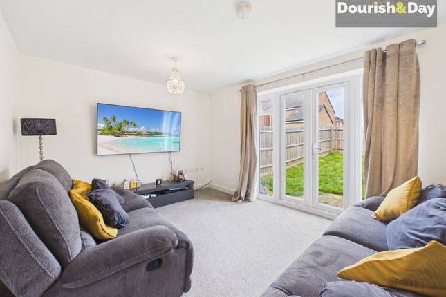 37 Acre Mews, Stafford photo 3