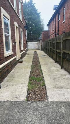 Room 1, 50, Victoria Street, Mansfield photo 4