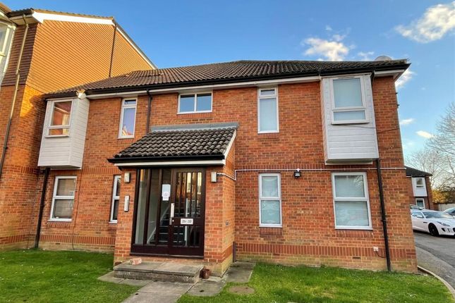 Studio flat on 261, Church Road, Mitcham, £155,000