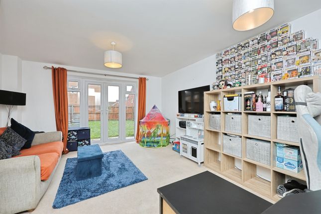 13, Blackberry Way, Swaffham photo 2