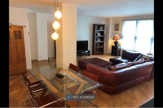 Living Area 1