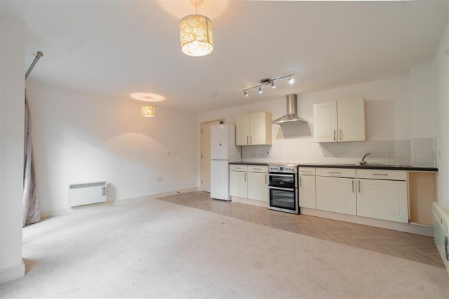 Flat 12, Alpha House, Cheltenham photo 4