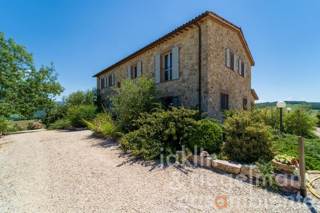 Country house for sale in Italy, Umbria, Terni, Acquasparta