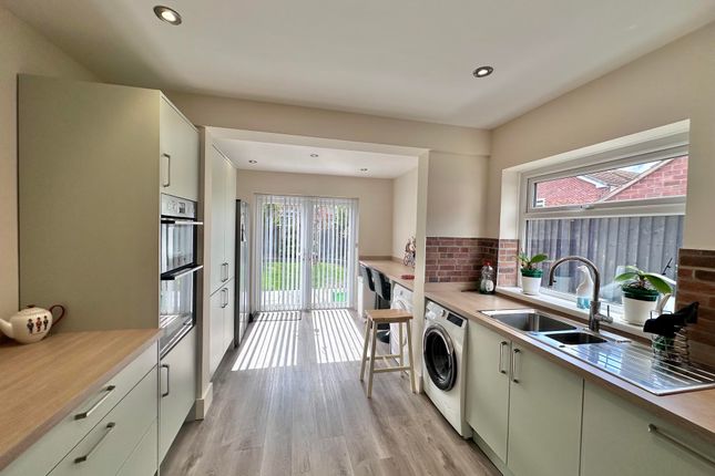 36, Kings Drive, Crewe photo 4