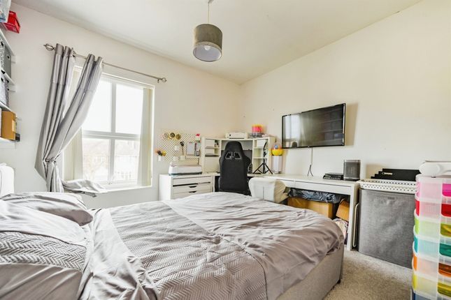 End terrace house for sale in Rugeley Road, Chase Terrace, Burntwood