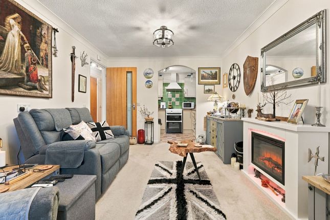 Imperial Avenue, Westcliff-on-sea photo 3