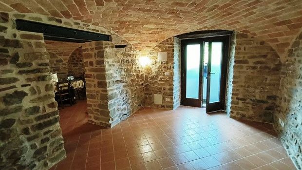Town house for sale in Teramo, Arsita, Abruzzo, Te64031