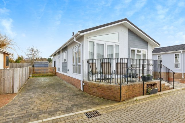 Mobile/park home for sale in Huxtable Gardens, Maidenhead