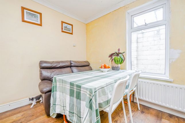 Flat 1, 2, Claude Place, Cardiff photo 3