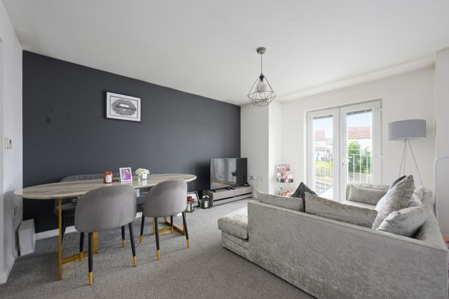 6M, Blane Crescent, Dunfermline photo 2