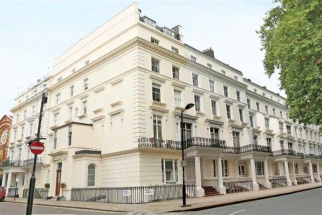 Thumbnail Flat for sale in Princes Square, Bayswater, London