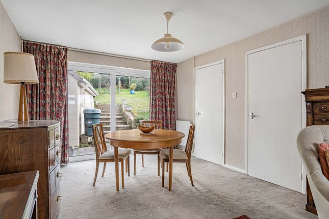 27, Chandos Road, Rodborough photo 4