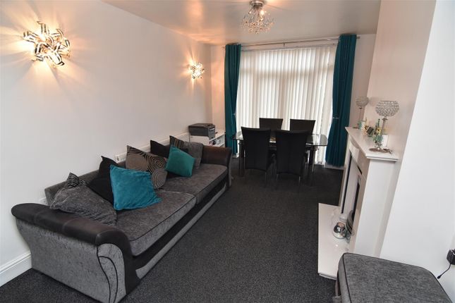 65, Hodge Hill Road, Birmingham photo 3