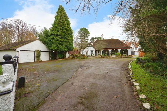Thumbnail Bungalow for sale in Swindon Road, Highworth, Swindon