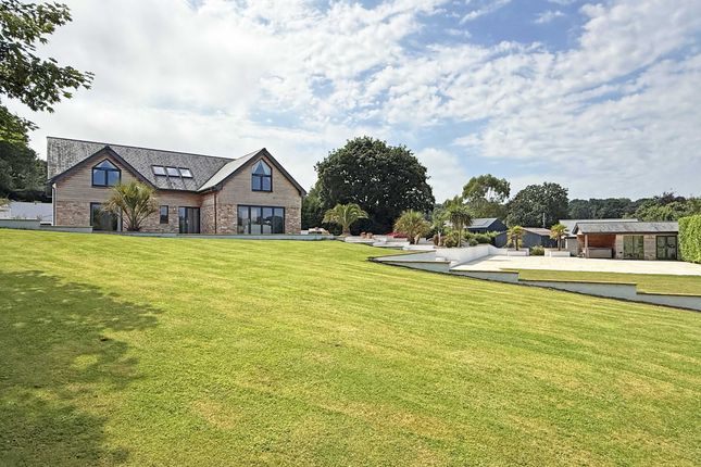 Hunters Lodge, Truro photo 2