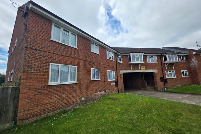 1-bed flat on 6, Willow Court, 19, Intalbury Avenue, Aylesbury, £70,000