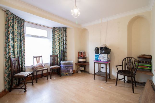 15 Llanarth Street, Newport photo 3