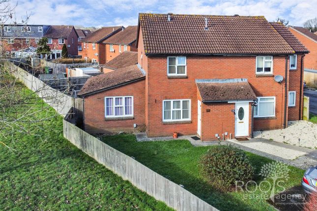 Thumbnail Semi-detached house for sale in Blackdown Way, Thatcham, Berkshire