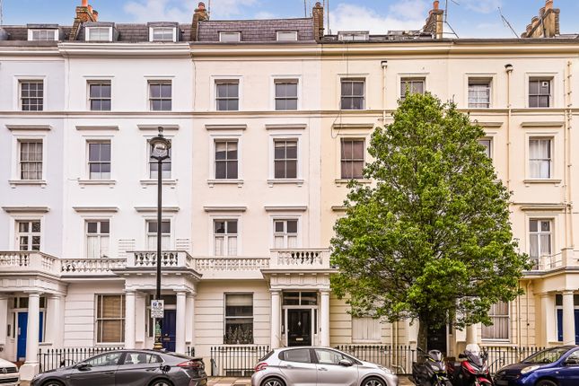 Terraced house to rent in Claverton Street, Pimlico