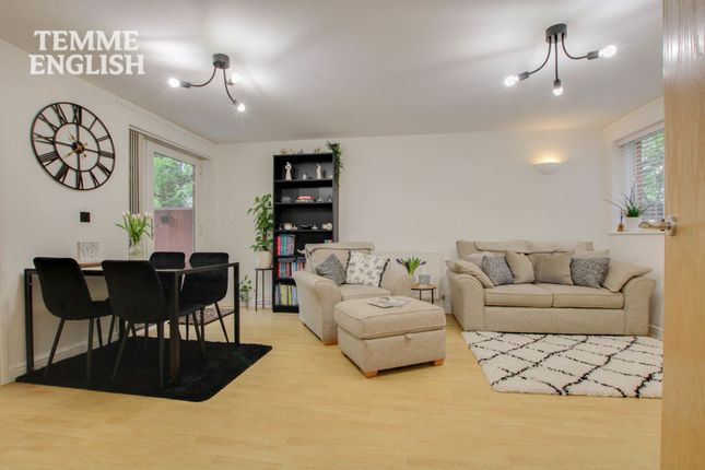 Flat 1, Salisbury Court Marlborough Drive, Basildon photo 2