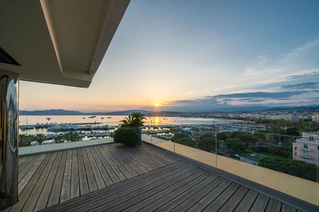 Property for sale in Cannes, Alpes-Maritimes, Provence-Alpes-Côte D'azur, France