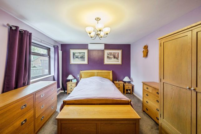 2, Cromwell Court, Doncaster photo 4