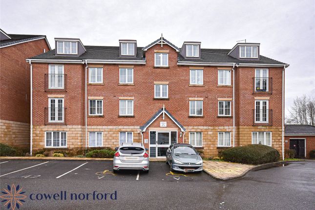Flat for sale in Canberra Way, Rochdale, Lancashire
