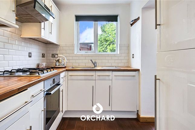 40, Burnham Avenue, Middlesex photo 3