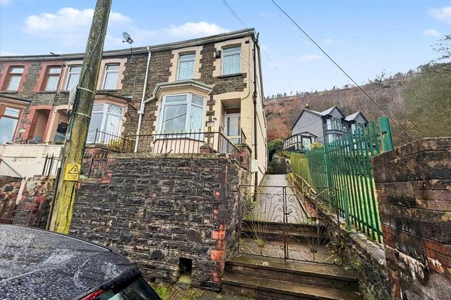13, Llyn Crescent, Ferndale photo 2